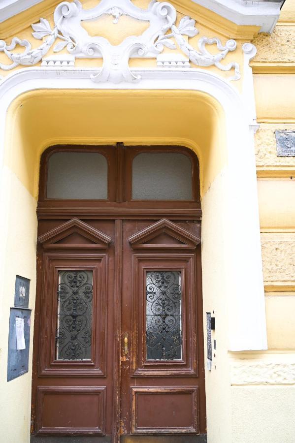 Hideaway Apartment Augarten เวียนนา ภายนอก รูปภาพ