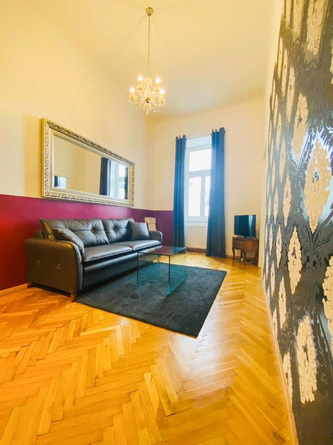 Hideaway Apartment Augarten เวียนนา ภายนอก รูปภาพ